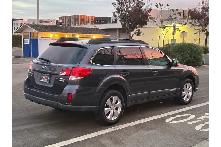 $9988 : 2010 Outback Ltd image 6