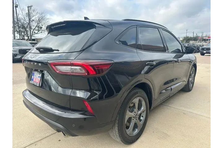 $20995 : Ford Escape 2023 ST-Line 4dr image 4