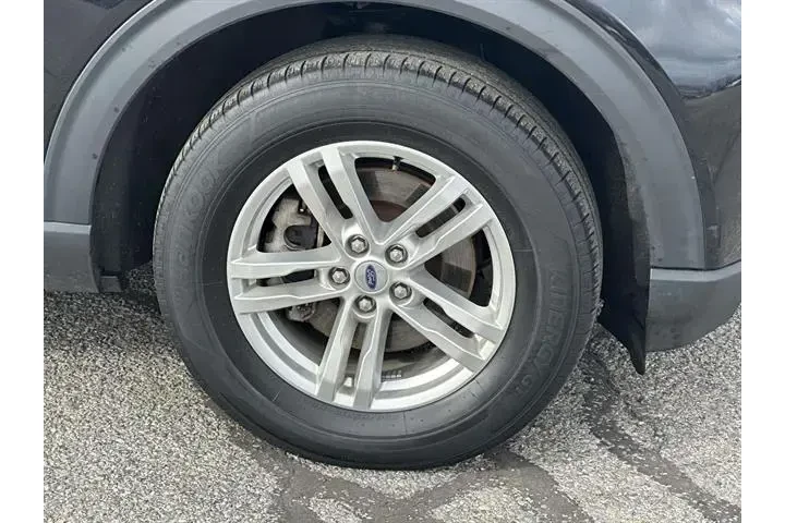 $29834 : Ford Explorer 2023 AWD XLT 4 image 7