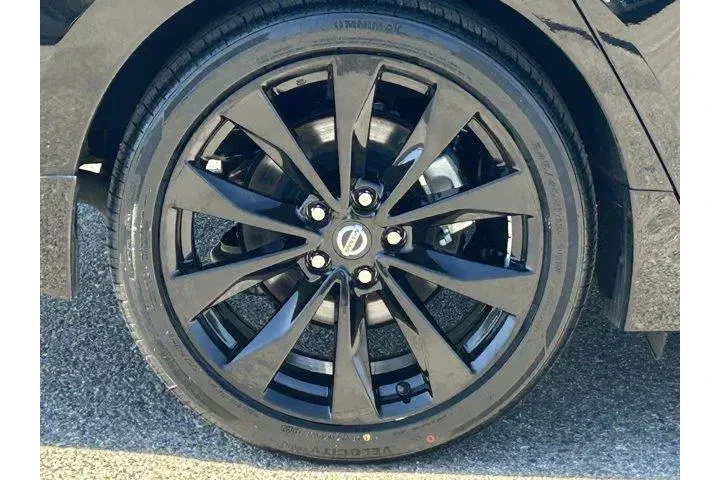 $31529 : Nissan Maxima 2022 3.5 SR 4d image 7