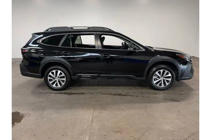 $26900 : Subaru Outback 2023 AWD Prem image 2