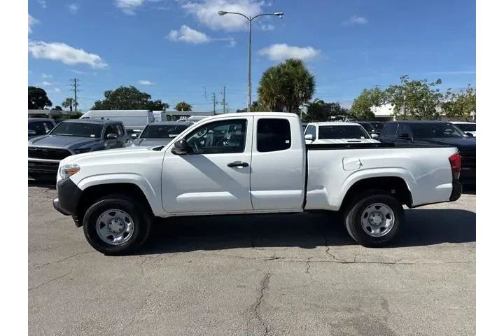 $25988 : Toyota Tacoma 2023 image 6