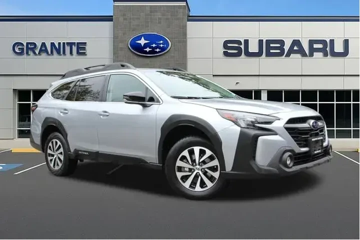 $28850 : Subaru Outback 2025 AWD Prem image 4