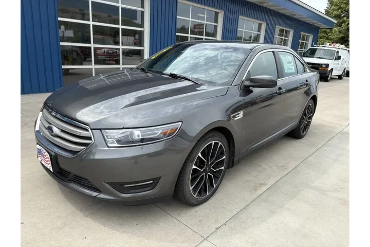 $16990 : 2018 Taurus SEL image 3