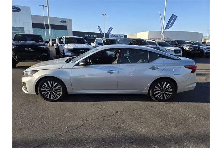 $19777 : Nissan Altima 2024 2.5 SV 4d image 4