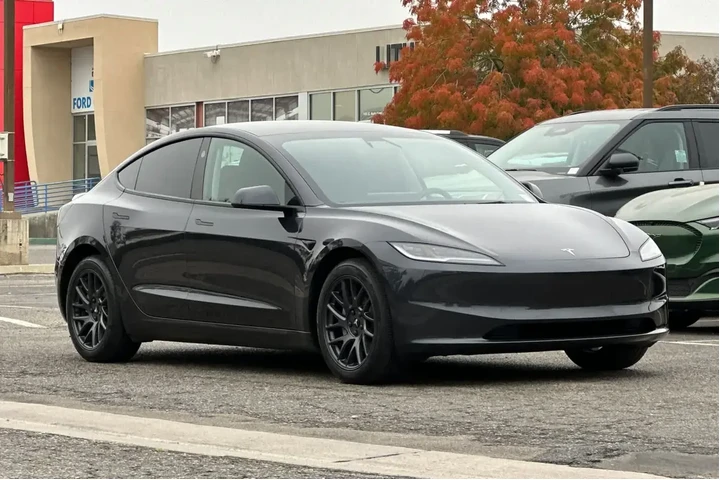 $36689 : Tesla Model 3 2025 Long Rang image 9