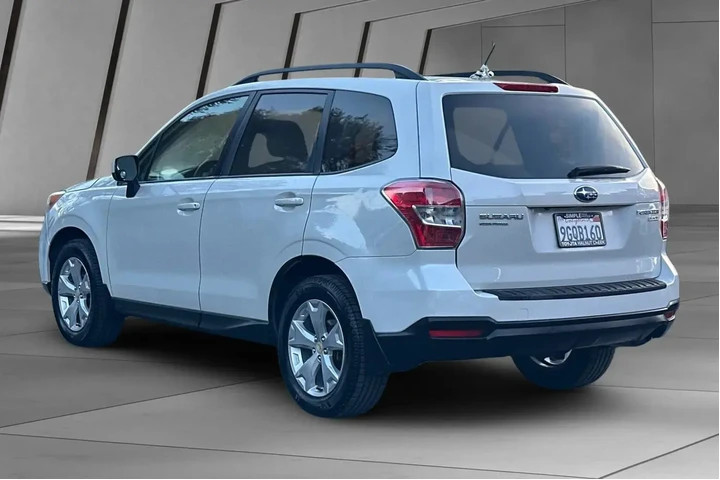 $11700 : Subaru Forester 2014 AWD 2.5 image 10