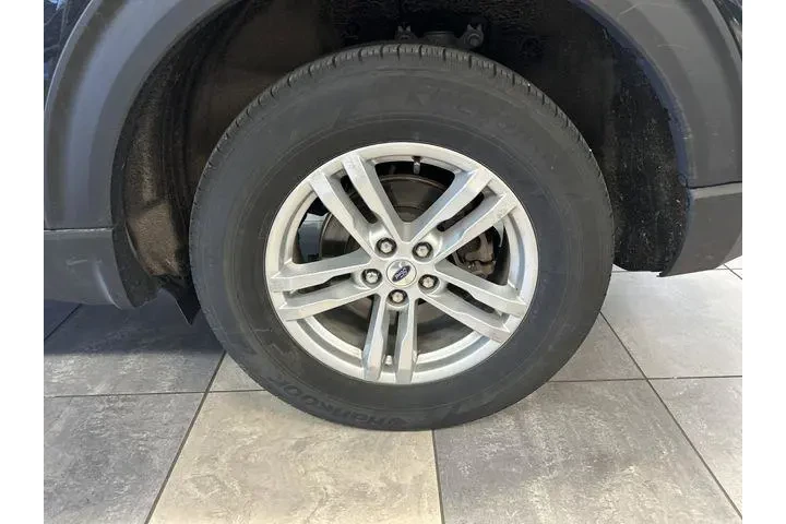 $32000 : Ford Explorer 2023 AWD XLT 4 image 4