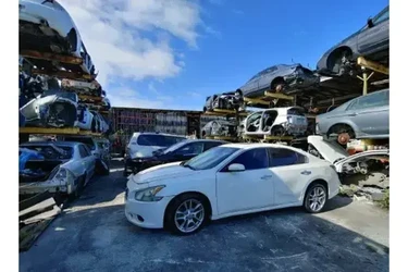 🚗💵 VILLAS AUTO JUNK en Los Angeles