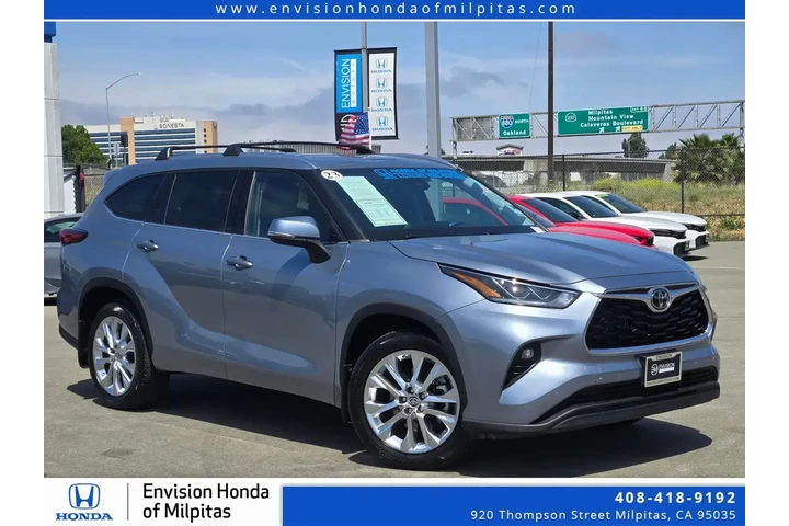 $39995 : Toyota Highlander 2023 L 4dr image 1