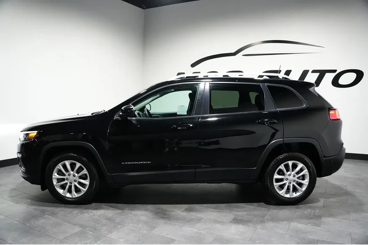 $17208 : 2020 Cherokee image 4