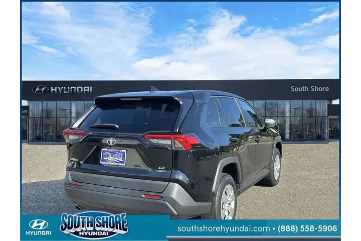 $26341 : Toyota RAV4 2022 AWD LE 4dr image 6
