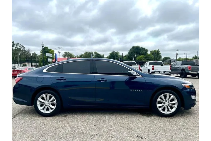 $19995 : 2022 Malibu LT image 8