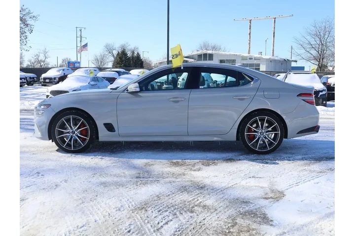 $31277 : Genesis G70 2025 AWD 2.5T St image 5