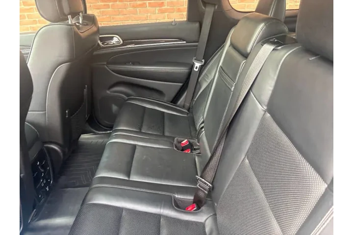 $18500 : 2017 Grand Cherokee Overland image 9