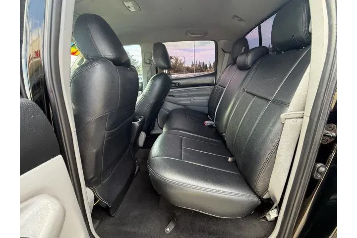 $20861 : Toyota Tacoma 2014 4x2 PreRu image 9