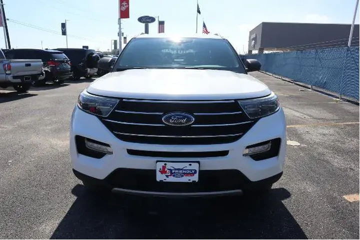 $17282 : Ford Explorer 2020 XLT 4dr S image 8