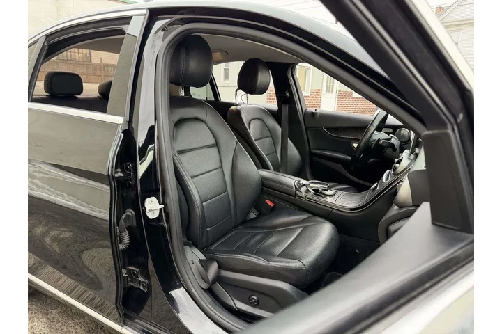 $12681 : Mercedes-Benz C-Class 2015 A image 9