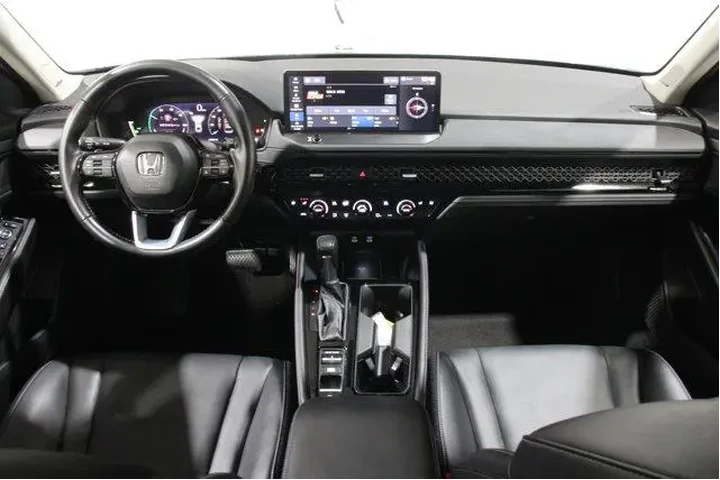 $31998 : Honda Accord Hybrid 2023 Tou image 2