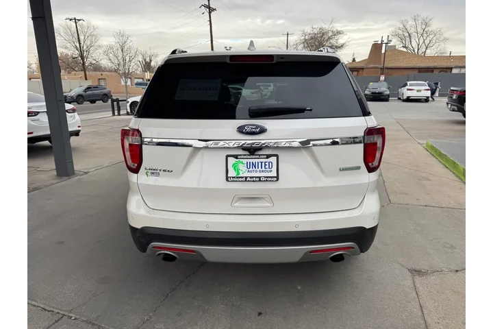 2016 Explorer Limited FWD image 6