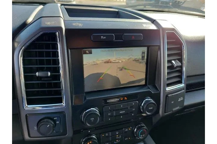 $20000 : Ford F-150 2015 4x2 XLT 4dr image 10