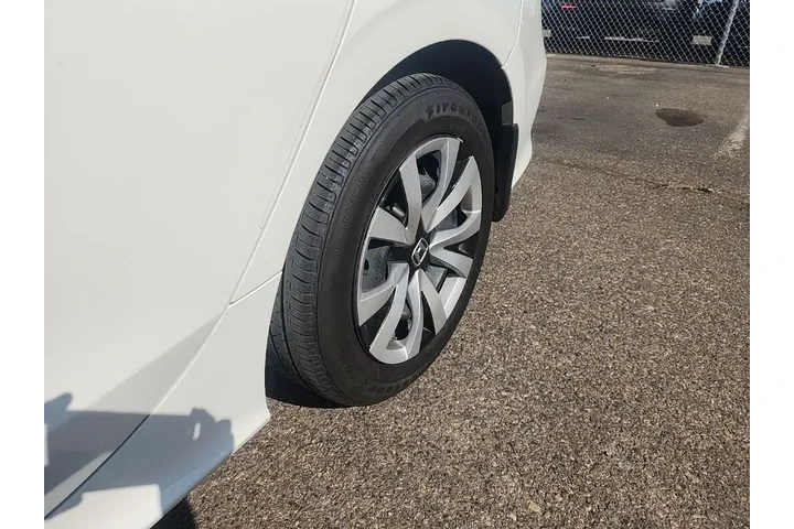 $23691 : Honda Civic 2023 LX 4dr Seda image 8