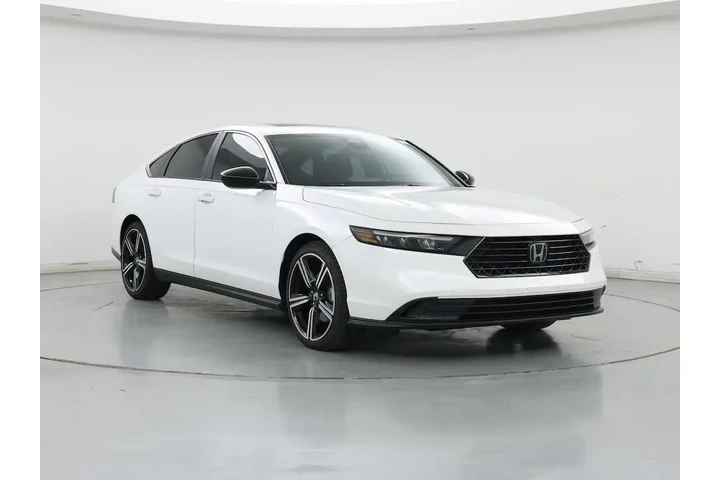 $27998 : Honda Accord Hybrid 2024 Spo image 1