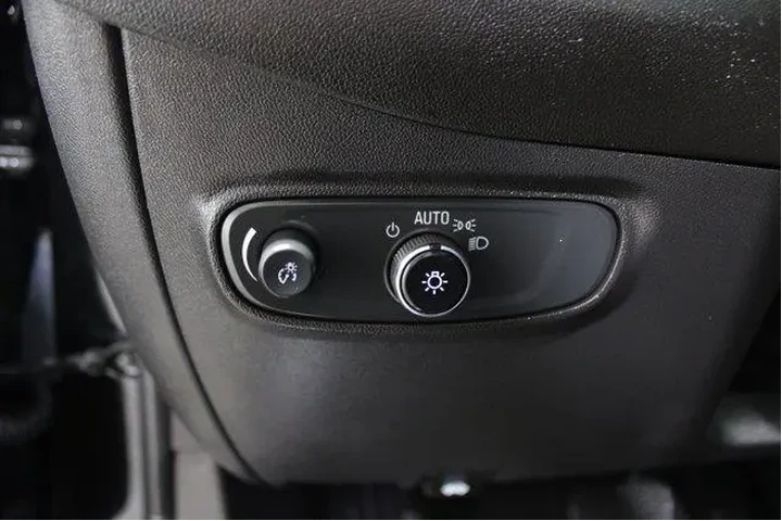 $26911 : Chevrolet Equinox 2024 4x4 R image 10