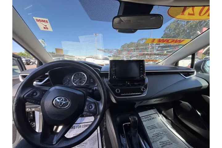 $17999 : 2021 Corolla LE image 5
