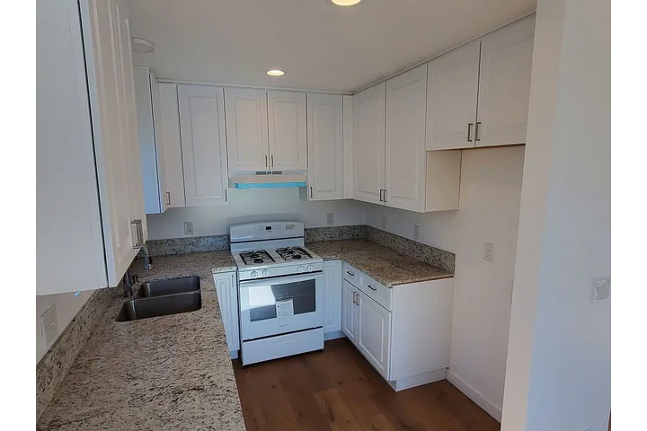 $2450 : perfect 2Bedroom image 1