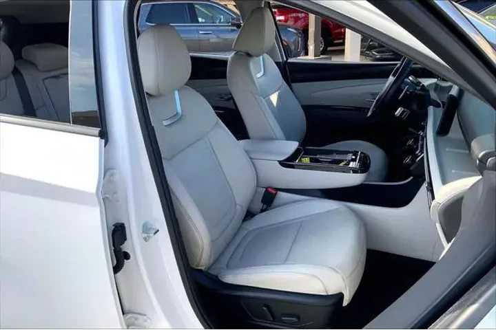 $33285 : Hyundai TUCSON 2025 Limited image 9