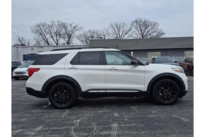 $36030 : Ford Explorer 2023 AWD XLT 4 image 7