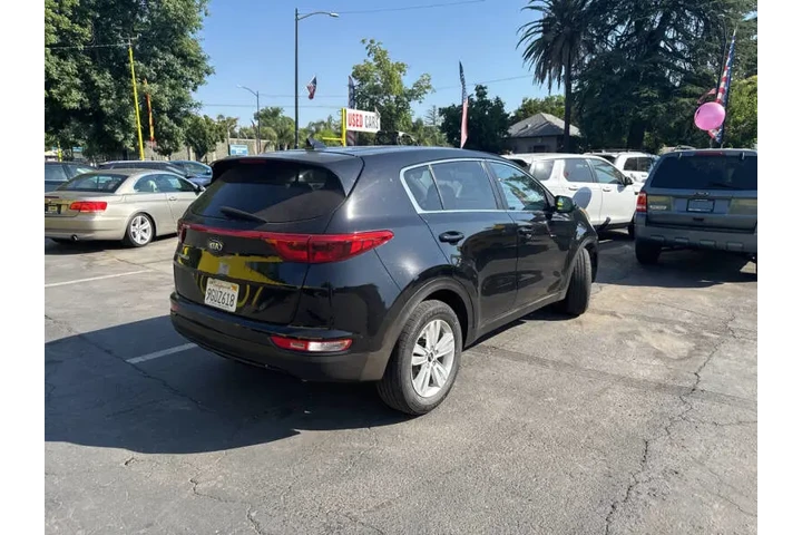 $8989 : 2017 Sportage LX image 5