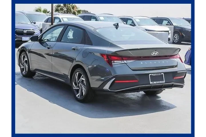 $23977 : Hyundai ELANTRA 2025 SEL Spo image 10