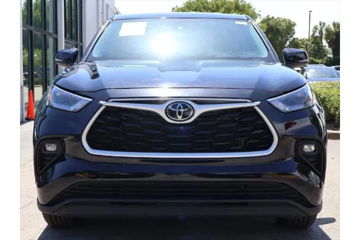 $26690 : Toyota Highlander 2024 XLE 4 image 9