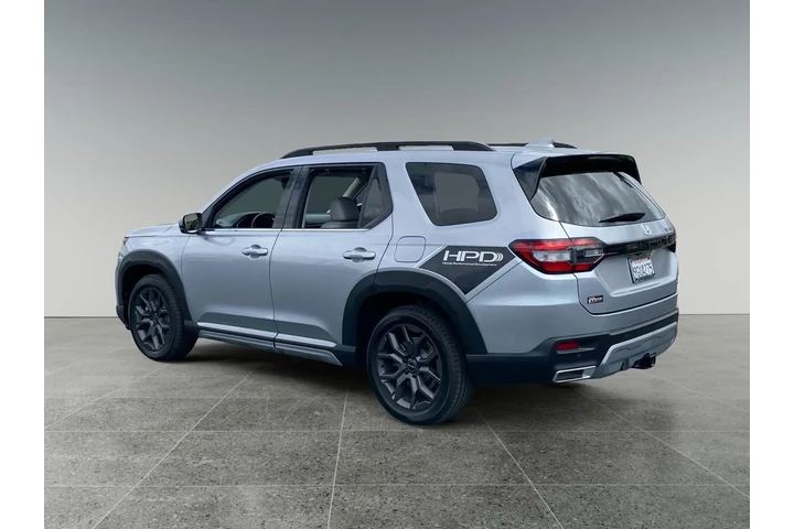 $38248 : Honda Pilot 2023 Touring 4dr image 3