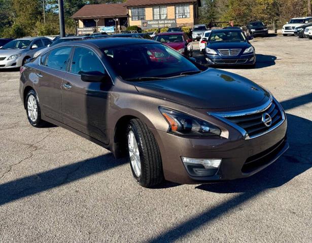 $8900 : 2015 Altima 2.5 S image 5