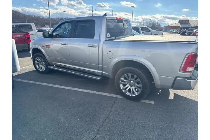 $24863 : Ram 1500 2017 4x4 Laramie Li image 2