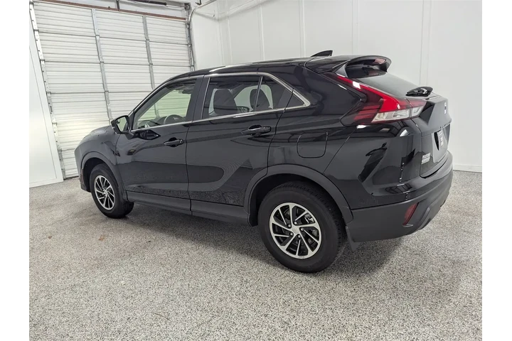 $25997 : Mitsubishi Eclipse Cross 202 image 4