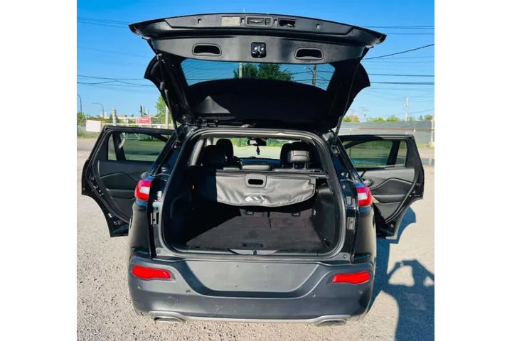 $9999 : 2017 Cherokee Limited image 8