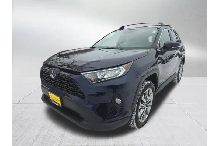 $30000 : Toyota RAV4 2021 AWD XLE Pre image 7