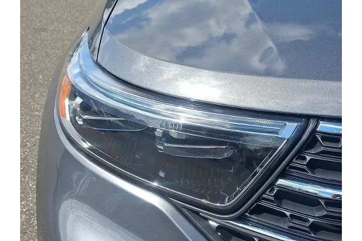 $29994 : Ford Explorer 2022 AWD XLT 4 image 9