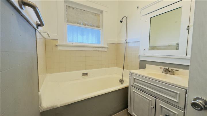 $1700 : STUDIO DISPONIBLE EN SOUTH LA! image 7