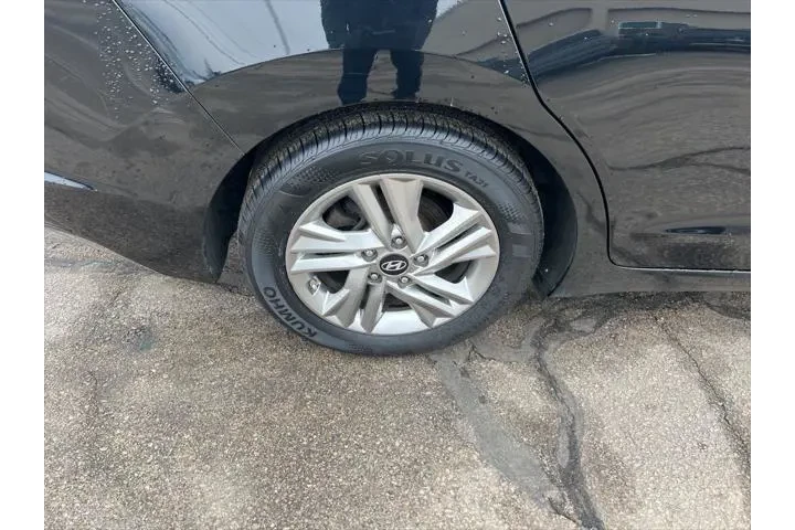 $13500 : Hyundai ELANTRA 2019 Value E image 10