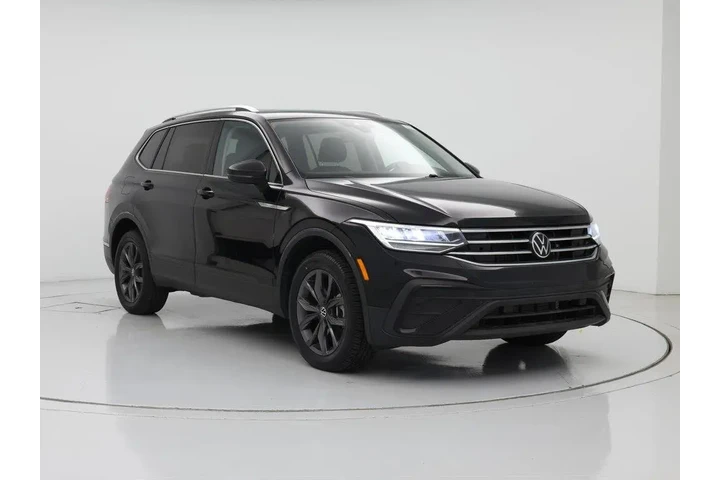 $21998 : Volkswagen Tiguan 2022 SE 4d image 1