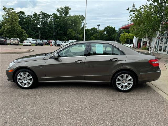 $12998 : 2012 Mercedes-Benz E-Class E image 4