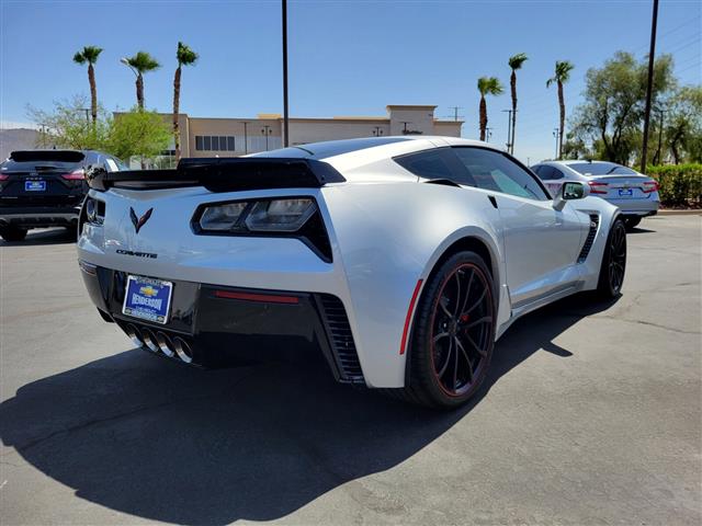 $64743 : Pre-Owned 2015 Corvette Z06 1 image 6