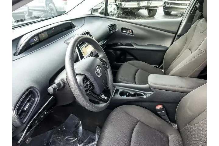 $17997 : Toyota Prius 2019 L Eco 4dr image 8