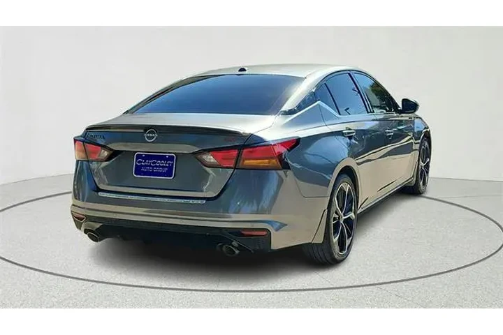 $24250 : Nissan Altima 2023 2.5 SR 4d image 3