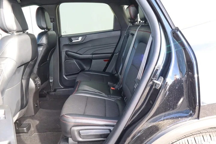 $24988 : 2025 Escape ST-Line AWD image 8